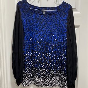 Ladies pleated, balloon sleeve Alfaini top.